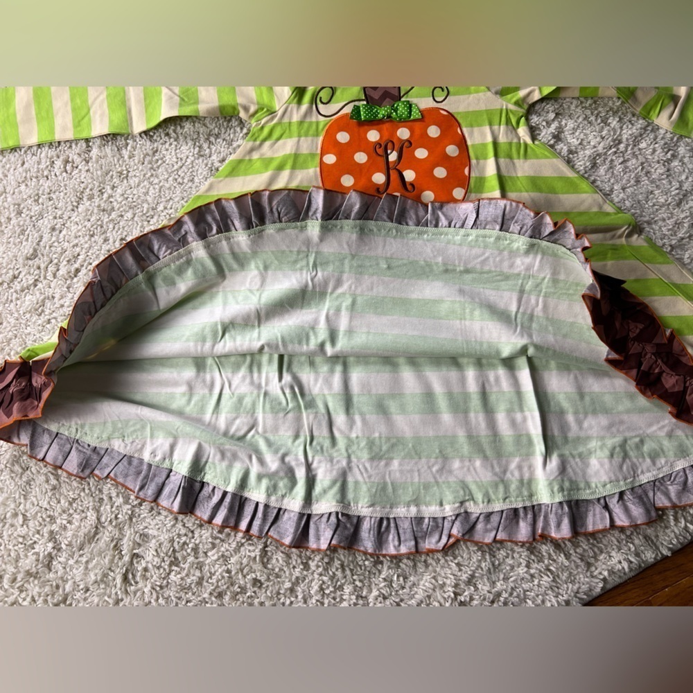 Kids 8 Ricrac & Ruffles Embroidered “K” Fall Set NEW - Picture 12 of 14